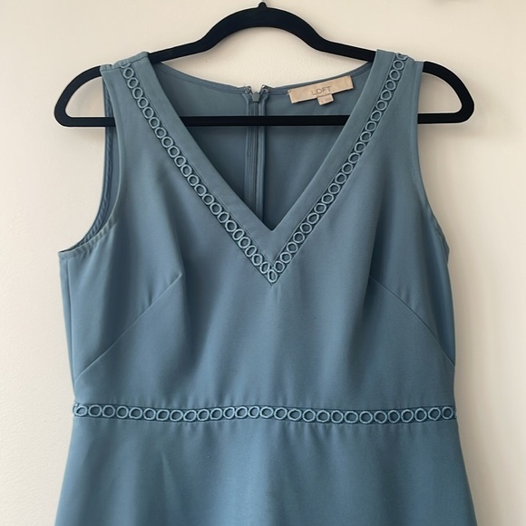LOFT blue dress size 4 - Picture 2 of 5